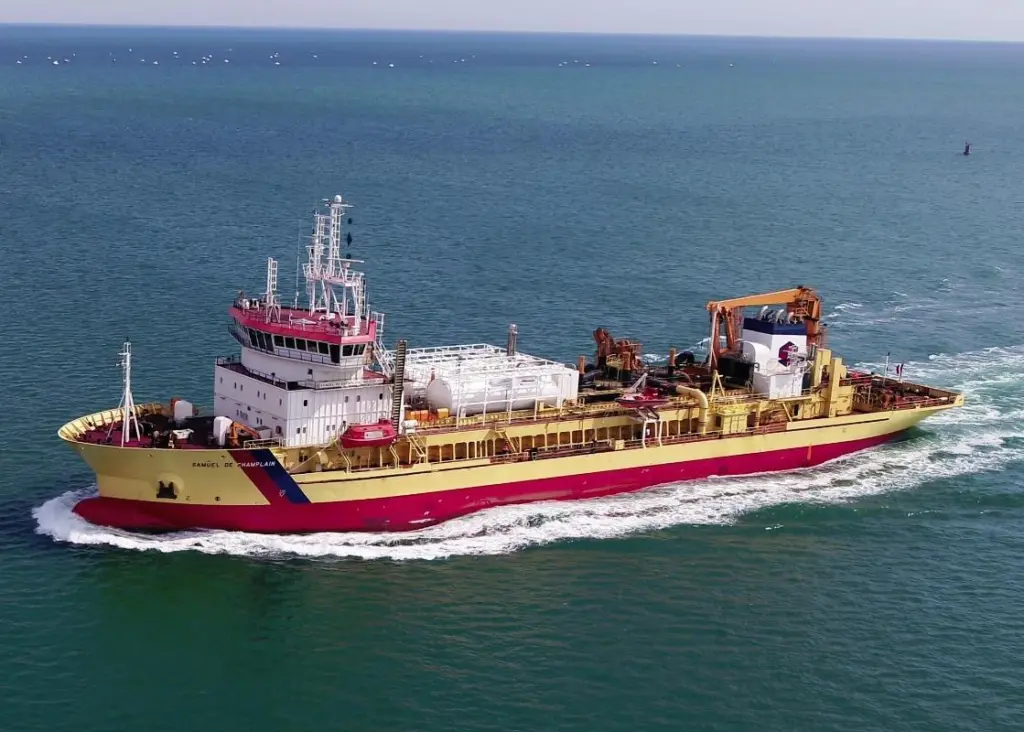 The 17,8 M€ contract concerning the conversion of THSD 'Samuel de Champlain' into dual fuel engines was awarded by Dragages-Ports in July 2017