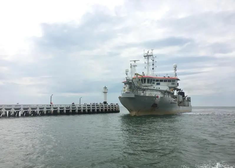 00_55211_MJJULY19Dredging-JDN