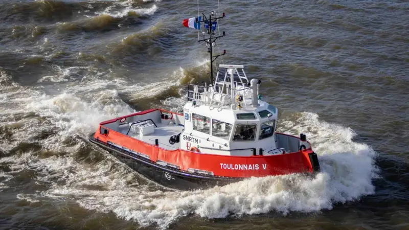 'Toulonnais V' is from Damen's popular  Stan Tug 1606 range (Damen)