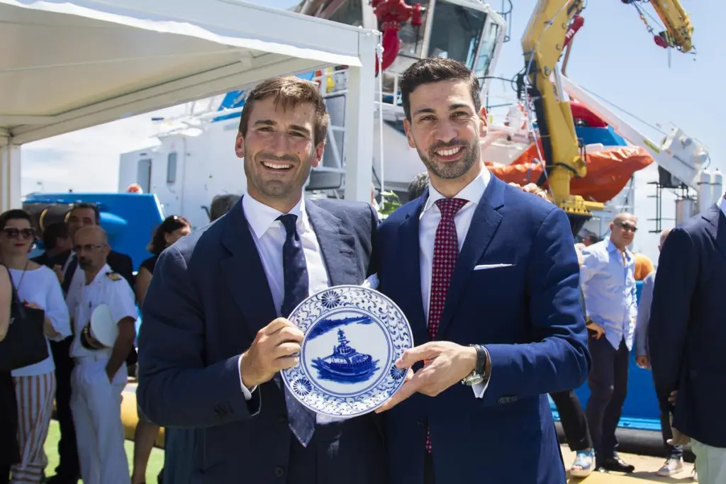 00_55302_Naming-Ceremony-for-Damen-ASD-Tug-2813-Vincenzino-O_lowres