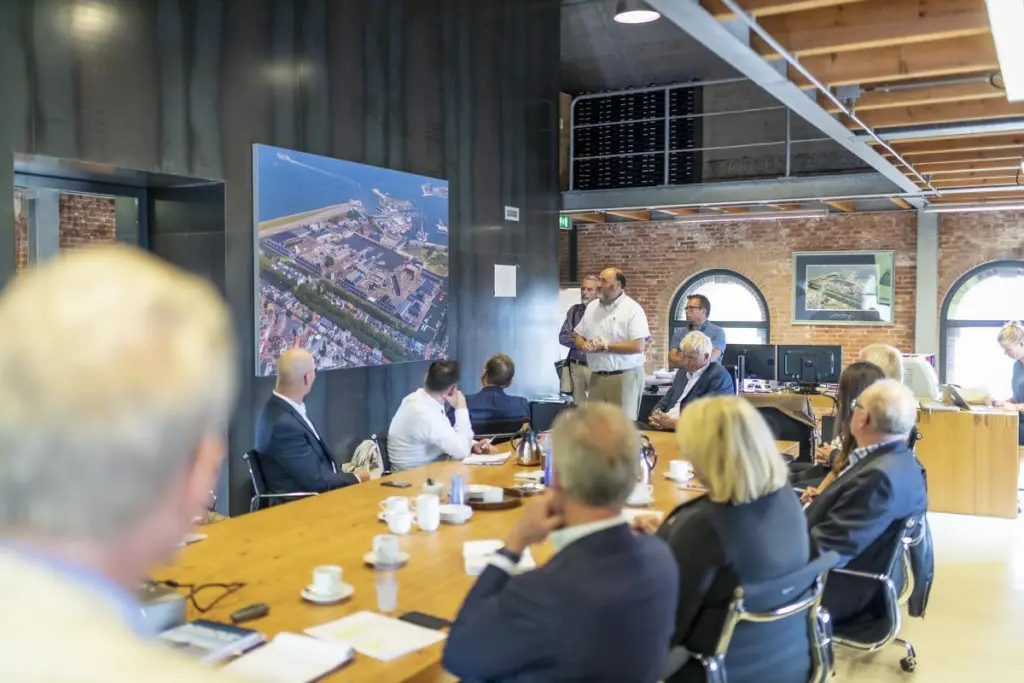 00_55304_Press-conference-at-the-Willemsoord-historic-harbour-in-Den-Helder-1_l