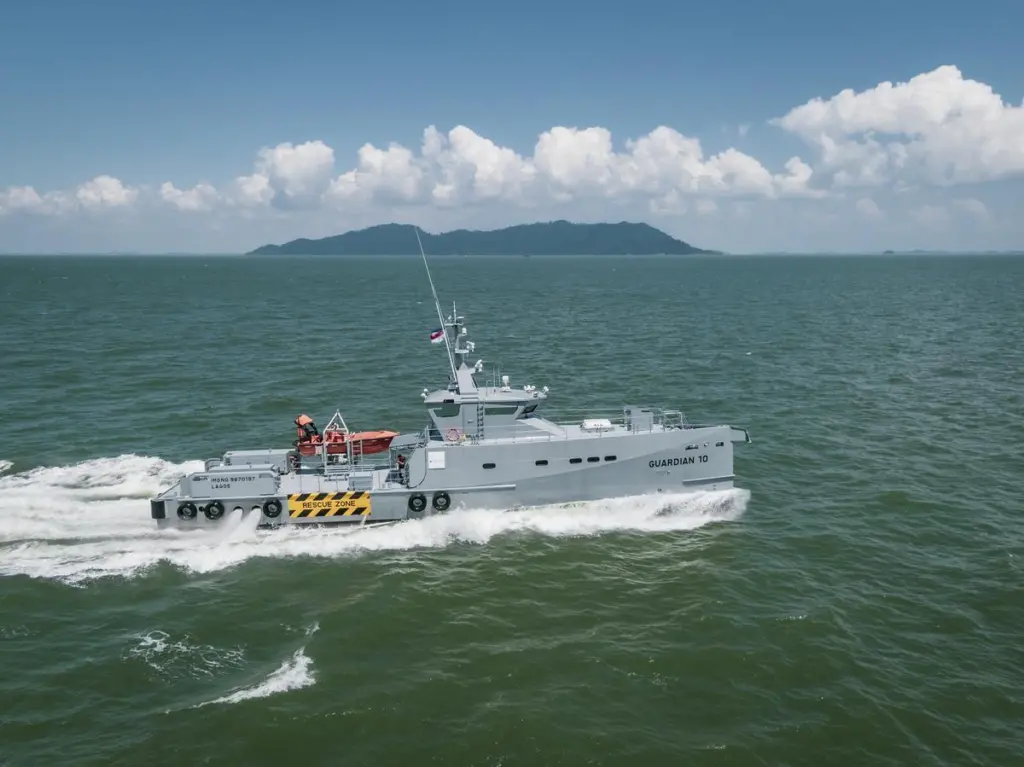 00_55315_Damen-FCS-3307-Patrol-vessel-Guardian-10_lowres
