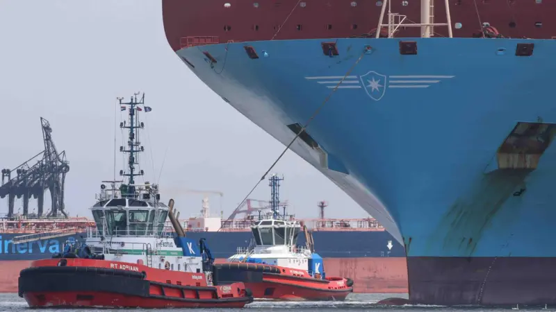 Shiphandling tugs are required to handle ever larger ships (Peter Barker)