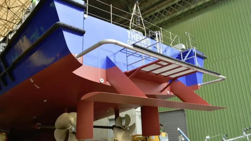 Fixed retrofit HullVane on 'Themis'