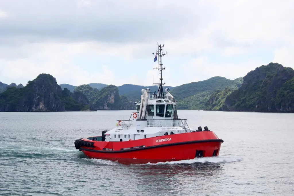 00_55559_Damen-ATD-Tug-2412-Kaweka_lowres