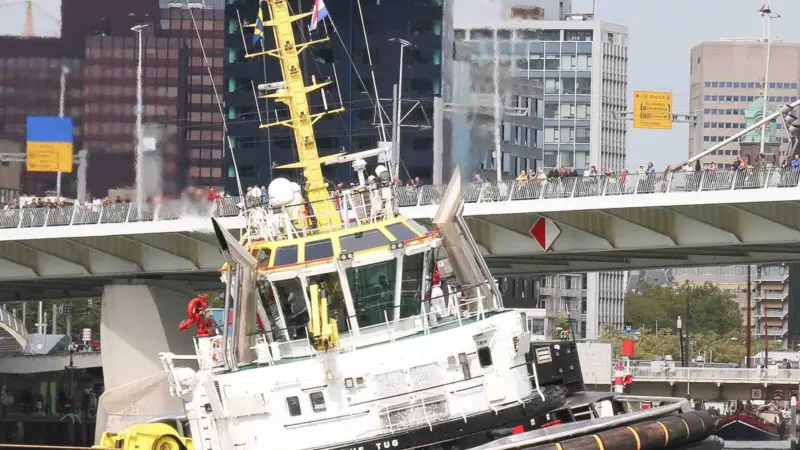 One of Multratug's two Carrousel RAVE tugs showing its agility at Rotterdam Harbour Days (Peter Barker)
