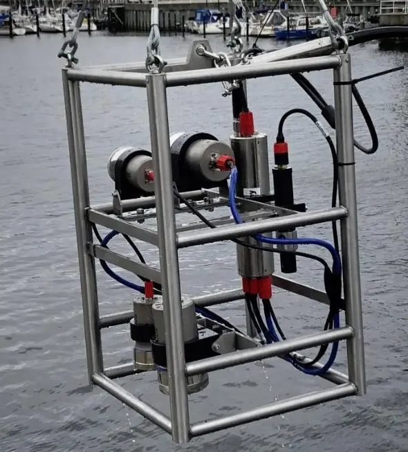 The under-ice camera system comprises of several components including LUXUS HD cameras and LUXUS High Power LEDs