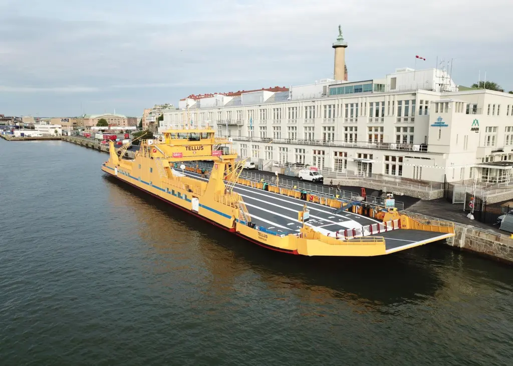 'Tellus' ferry