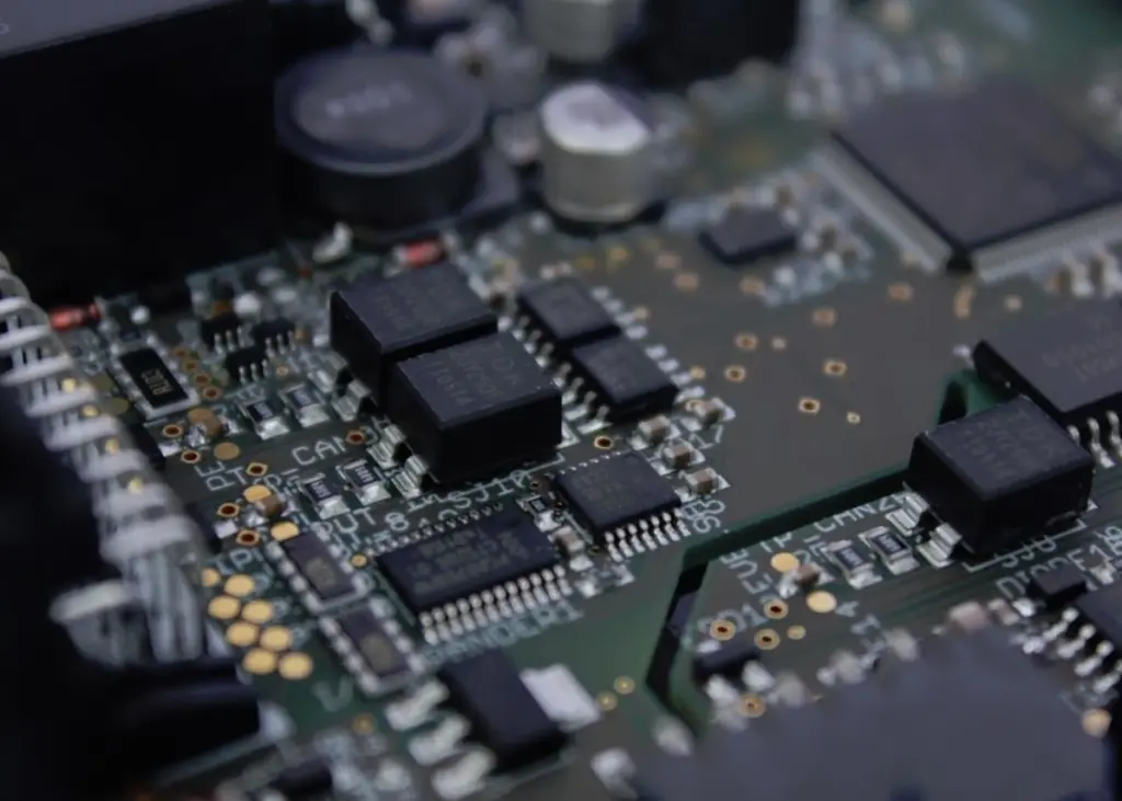 Futavis has extensive technical expertise in electronics, software, battery technology