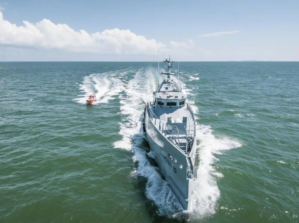 00_55667_Damen-FCS-3307-Patrol-vessel-Guardian-10-2_lowres