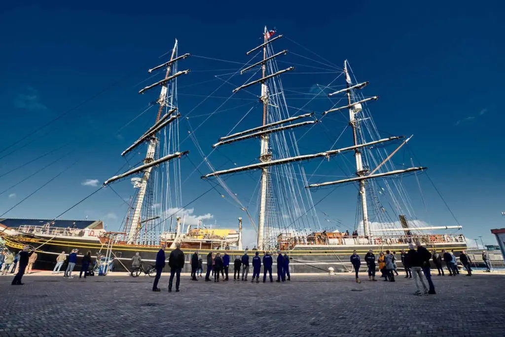 00_55693_Stad-Amsterdam-arrives-in-Den-Helder-3_lowres