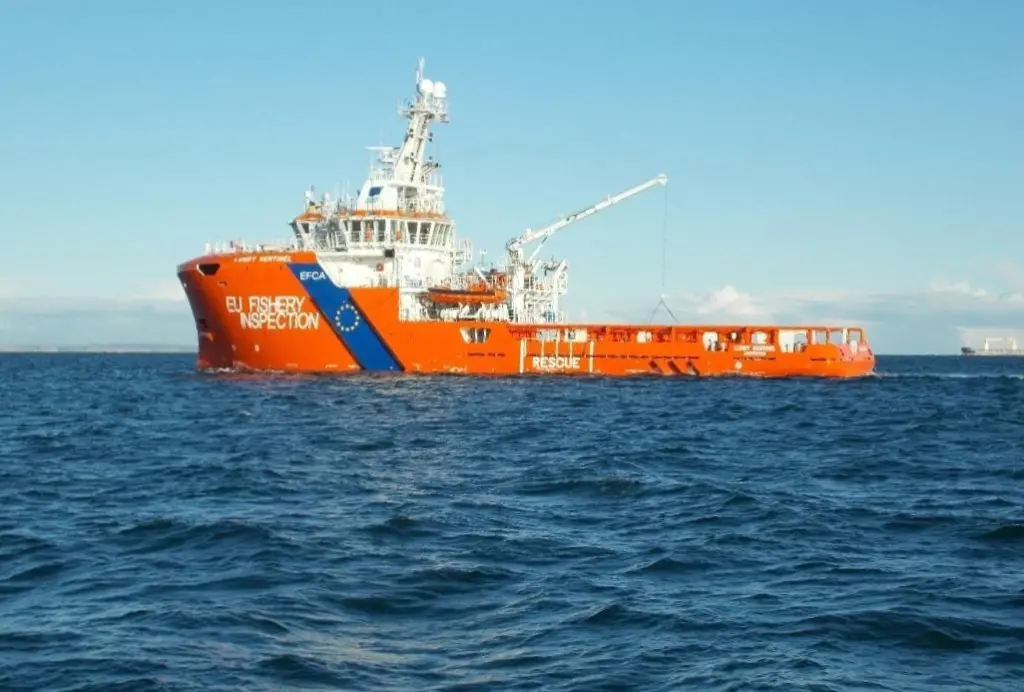 'Lundy Sentinel' on operation with the European Fisheries Control Agency