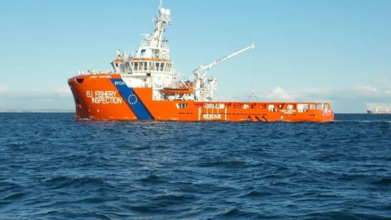 'Lundy Sentinel' on operation with the European Fisheries Control Agency