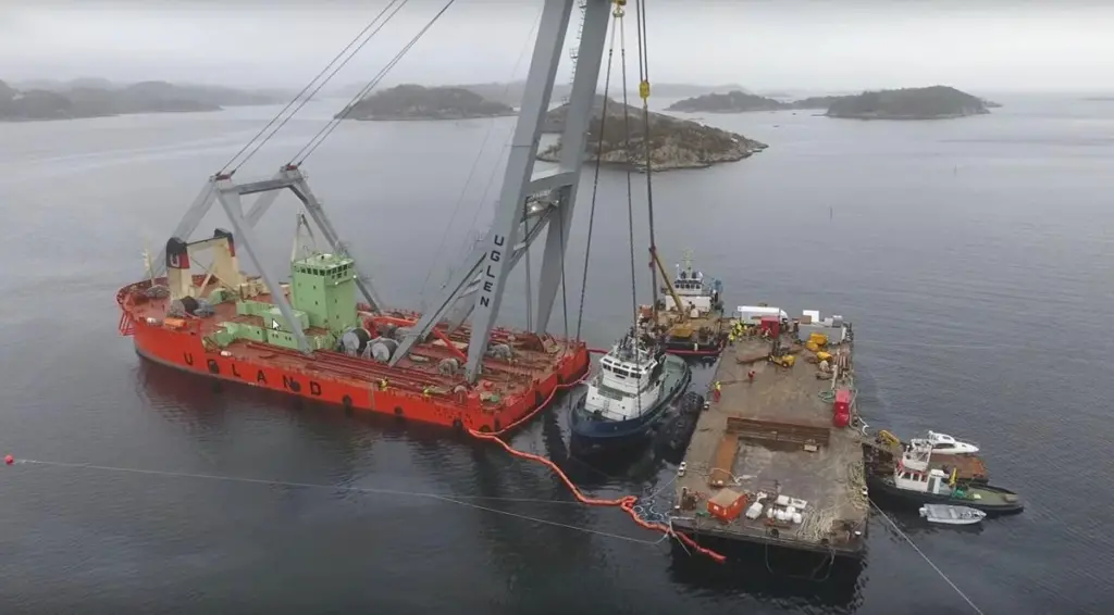 The tug was subsequently raised following its sinking (Ugland)