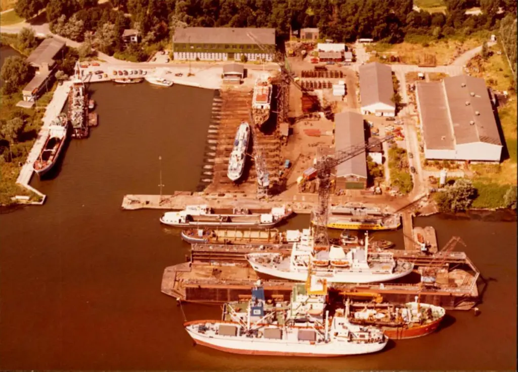 00_55868_Damen-Shiprepair-Oranjewerf-old-3_lowres