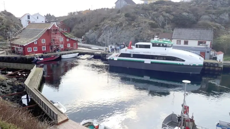 The D13-700 IMO III engines have a power output of 515kW at 2,250rpm