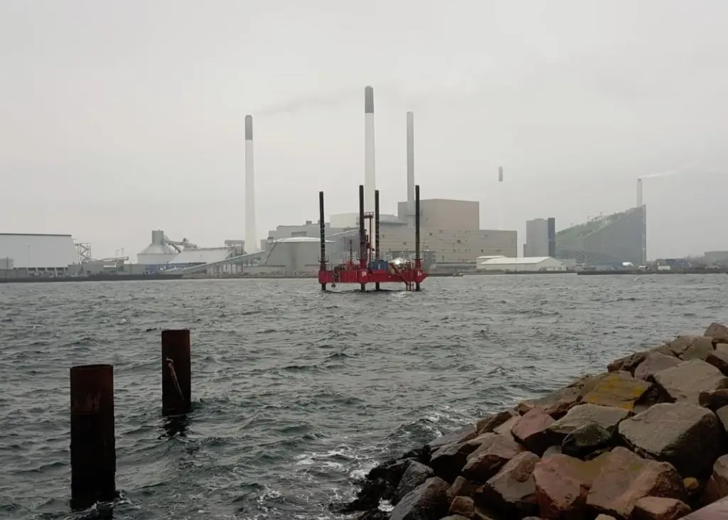 Fugro’s 'Skate 3' modular jack-up acquiring high-quality geotechnical data
