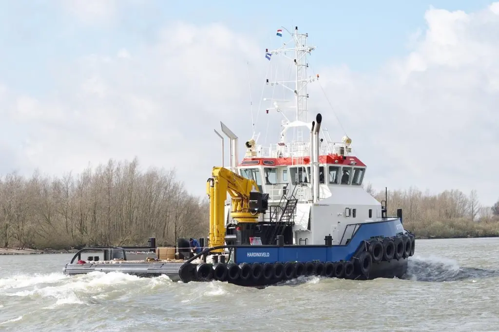 00_55921_Damen-Shoalbuster-2711-21