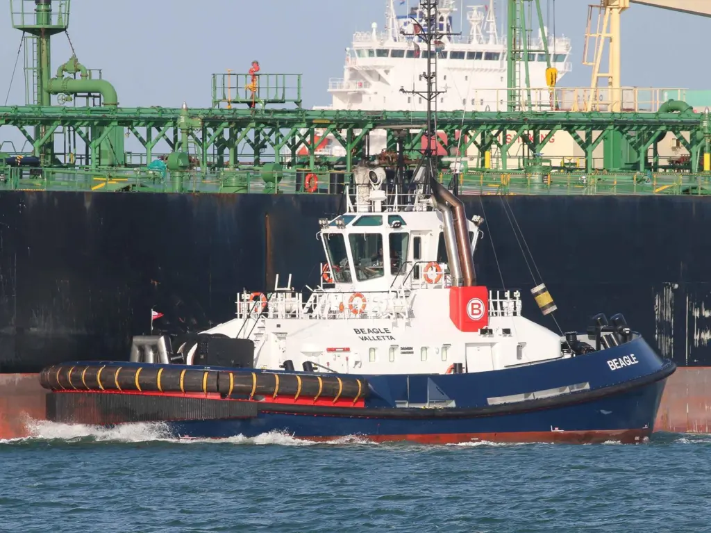 Boluda's livery is now appearing on former Kotug Smit vessels (Peter Barker)