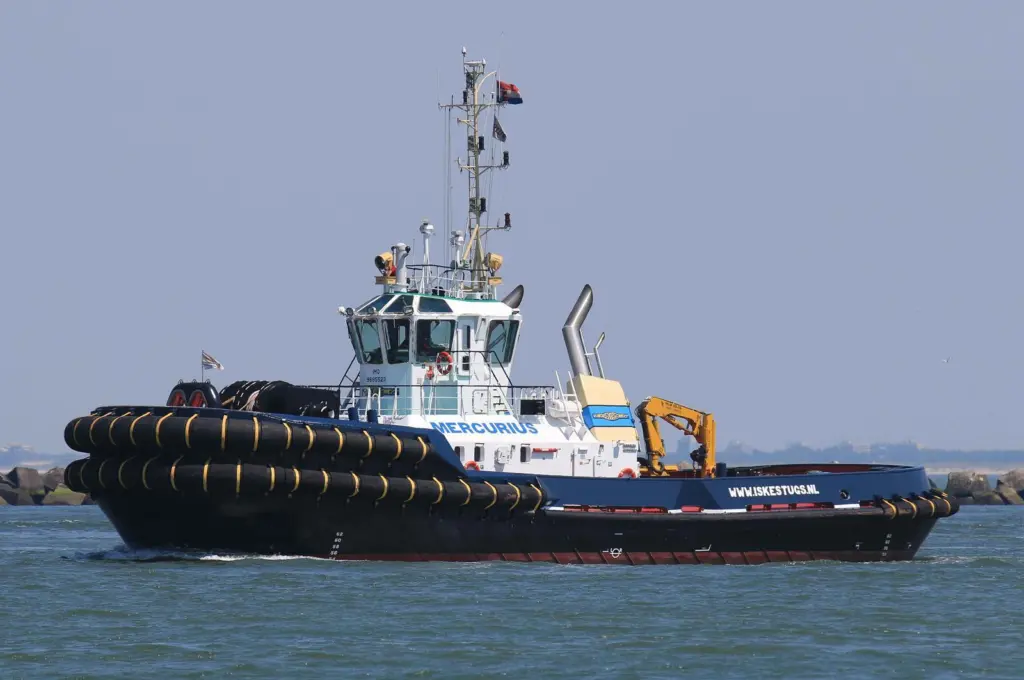 Iskes' 'Mercurius' is now part of Svitzer's Southampton fleet operating as 'Svitzer Mercurius' (Peter Barker)