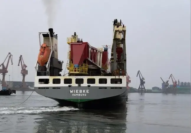 The crane boom leaves Denmark aboard SAL’s ‘M/V Wiebke’