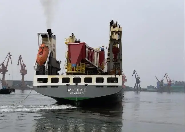 The crane boom leaves Denmark aboard SAL’s ‘M/V Wiebke’