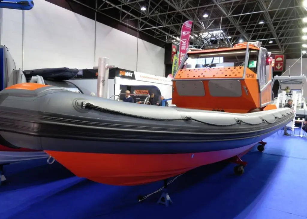 The 9.2 metre long LarsenB RIB 920 SAR