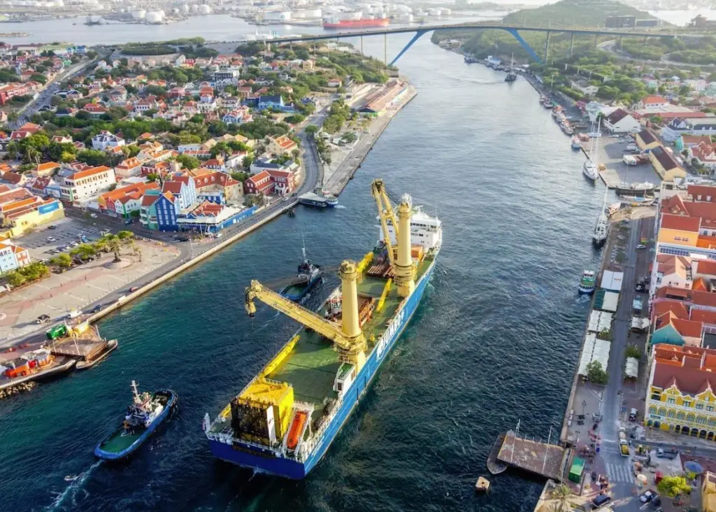 The K3000 class vessel offers 3,250m2 free deck space, well suited to transportation of large equipment
