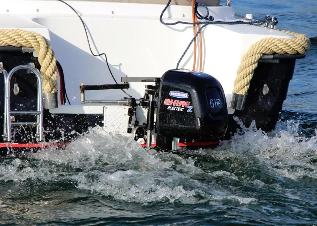 With an adjustable leg length from short to long shaft, the Shire electric outboards are ready to pair with a range of vessels