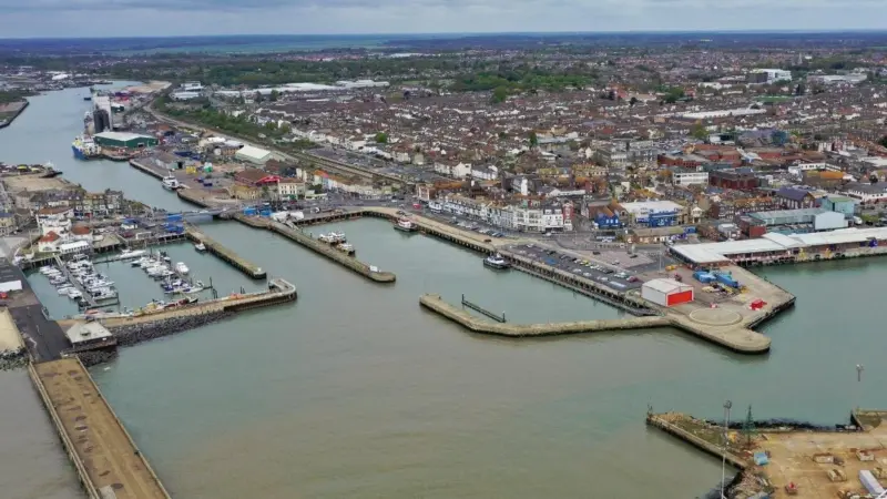 Lake Lothing, the channel into many of Lowestoft's docks and Oulton Broad currently cuts the town in two due to congestion problems on its two small bridges
