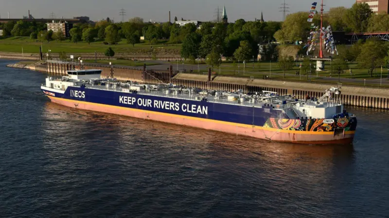 gas barge