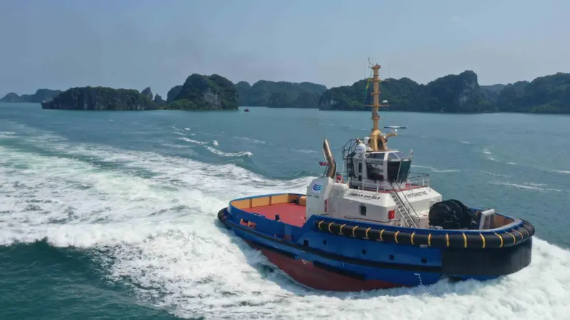 'Jawar Al Klhaleej's trio of ASD 2813 tugs are characterised by their high freeboard (Damen)