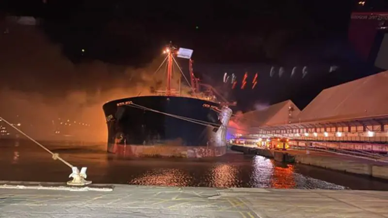 Three Bristol tugs were employed to extinguish the shoreside crane fire (Port of Bristol)