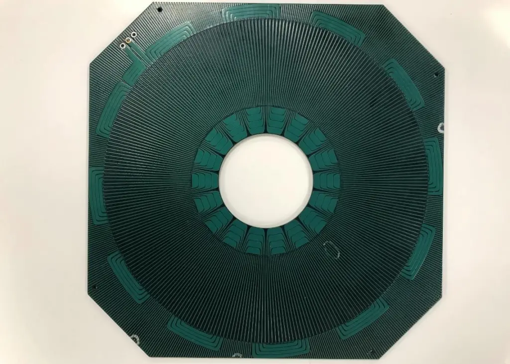 From the PCB stator it is clear to see where the weight and bulk reduction lies