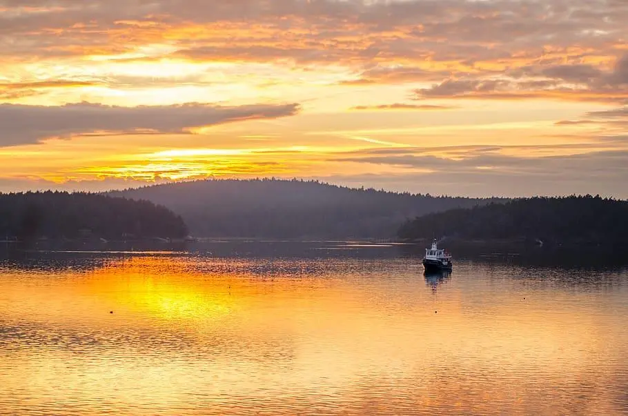 The pressure is on workboat operators to clean up their act and move to zero-emission power. Photo: Piqsels