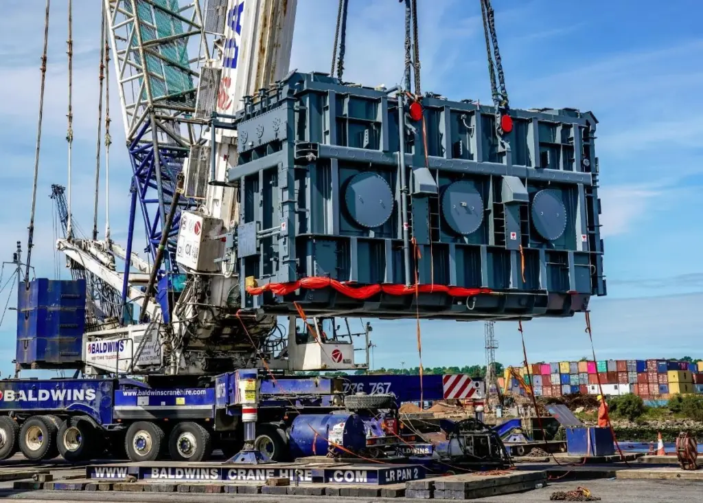 178 tonne transformer lifted at Ipswich