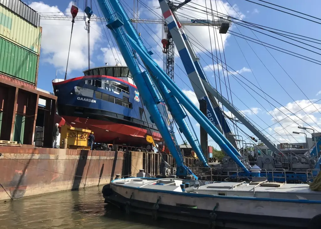 Hybrid Gaarden takes to the water. All-electric Düsternbrook to follow in December.