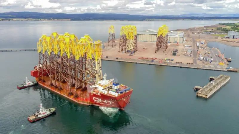 The Port of Nigg and the Port of Cromarty Firth are providing the onshore facilities from which the offshore installation work will be undertaken