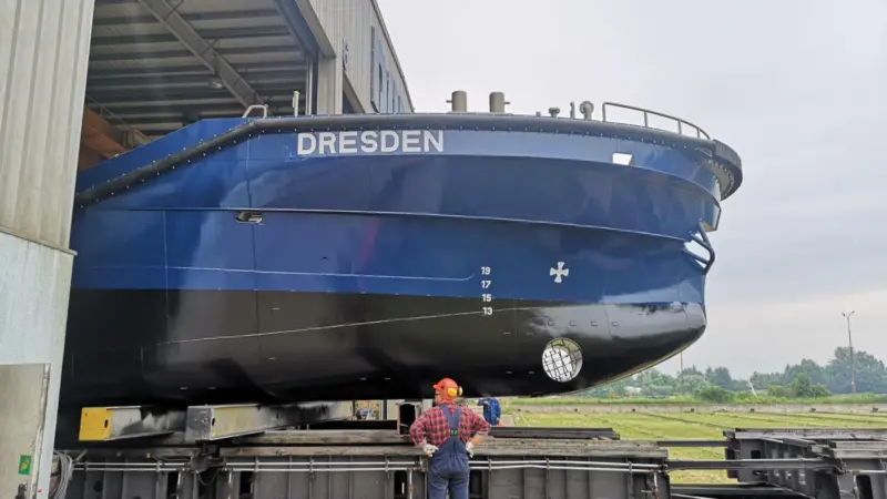 : Dresden after hull completion in Poland. Like sister Prag - small but very versatile.
