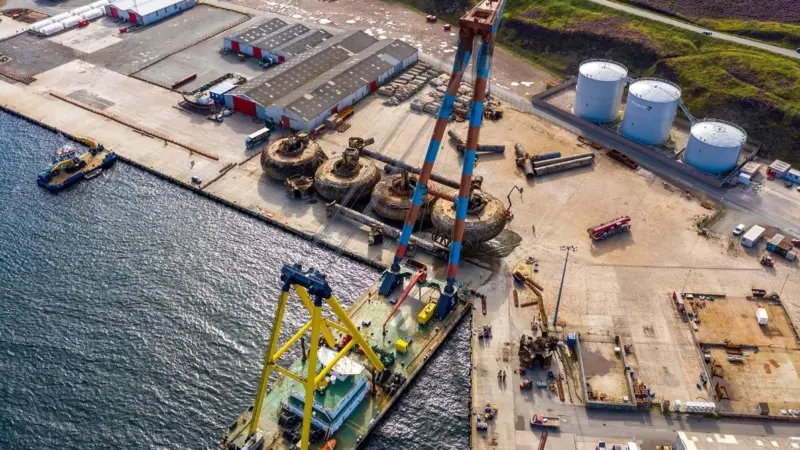The pontoons are now on decommissioning pads at the Greenhead Base