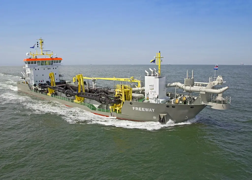 00_56784_MJOCT20Dredging-Boskalis