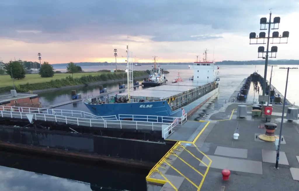 Another blow for Kiel-Holtenau lock complex