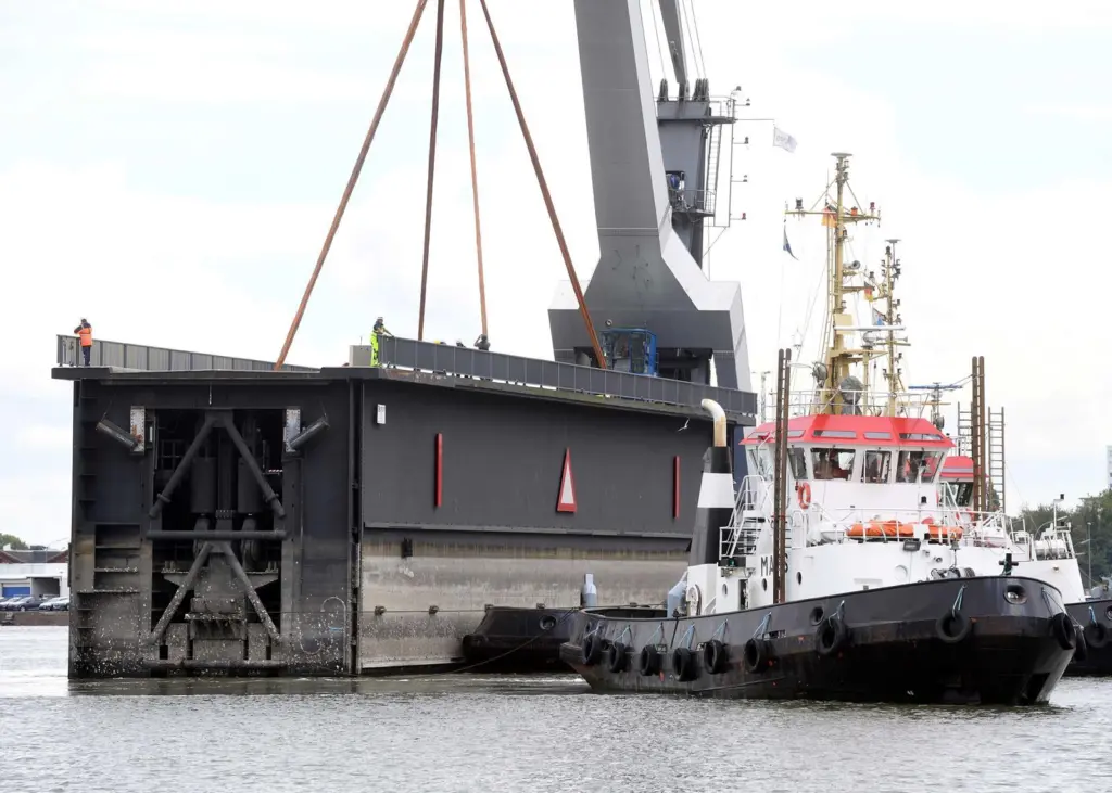 Lock gate tidal transfer was a “huge feat” says LWB