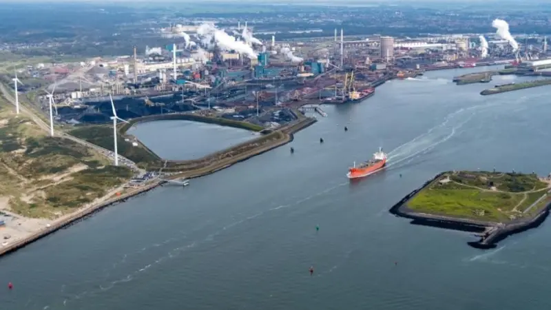 Averijhaven depot in IJmuiden