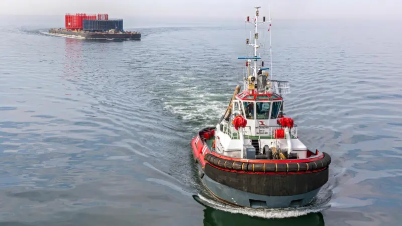 Barge tows are vital bread-and-butter work for many tug operators (Wagenborg)