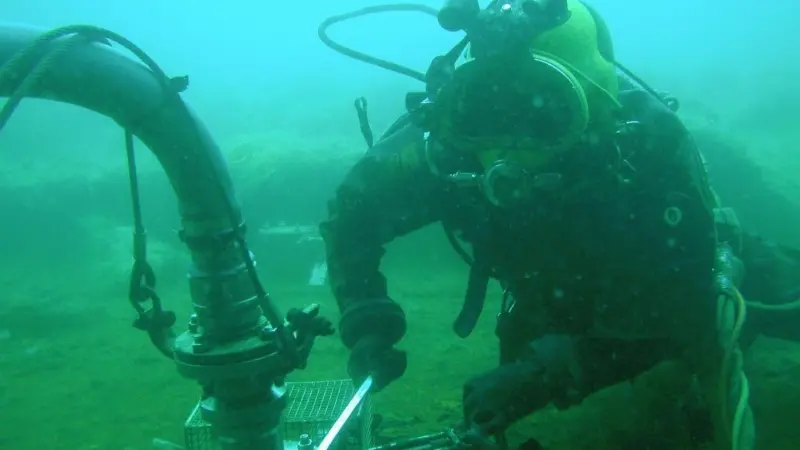Subsea pipe work often benefits from human dexterity