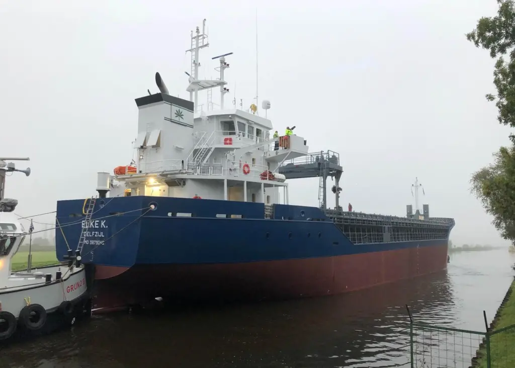 Interesting new cargo ships for Hamburg operators