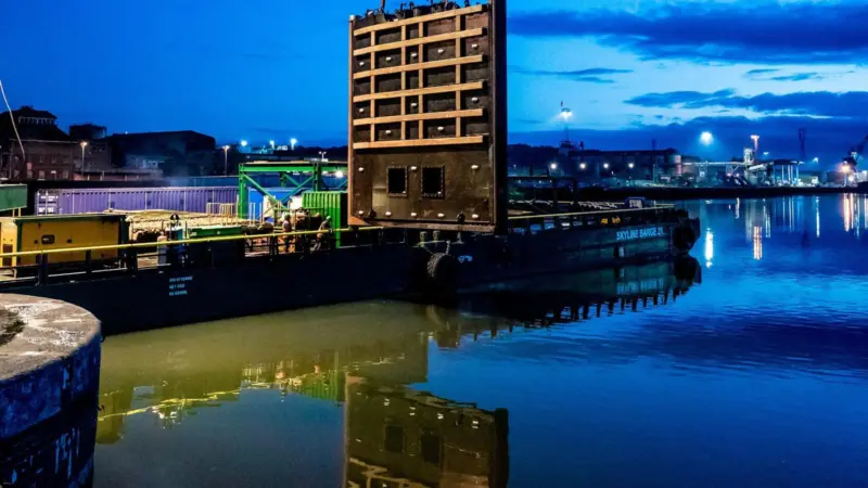 Installing the new lock gates at the Port of Ipswich Photo: ABP