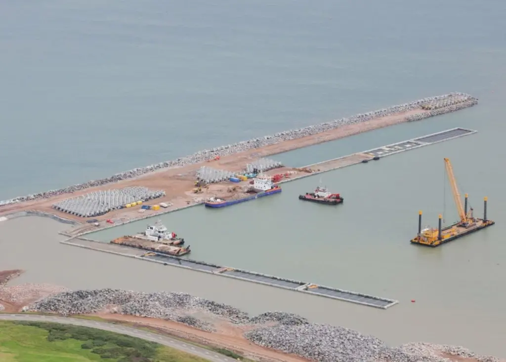 North and East Quays taking shape