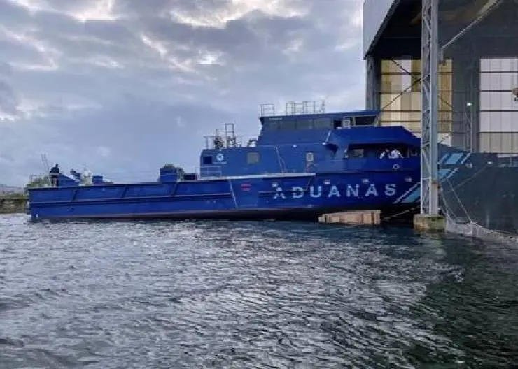 This is a maritime and custom surveillance vessel, built to perform patrol tasks in coastal, territorial and international waters
